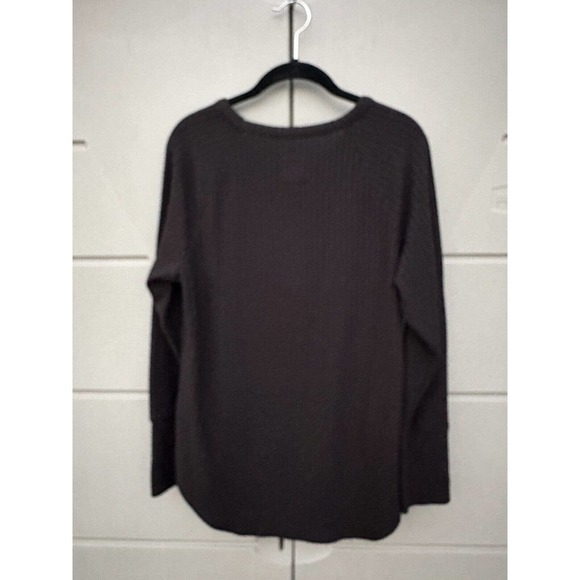 Chaser Women’s Black Long Sleeve Waffle Knit Thermal Top Button Cuffs Sz XLarge - Picture 10 of 14